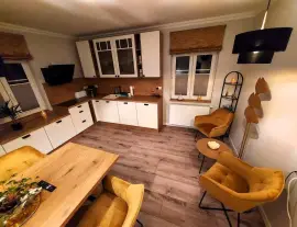 Semi-detached house for sale