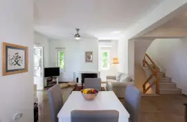 A house combining modern and traditional elements