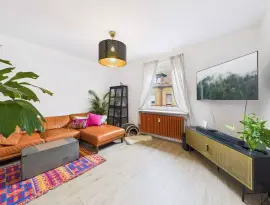 DOPPELTER WOHNWERT - charmantes Einfamilienhaus mit Einliegerwohnung in Mühlheim