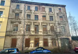 Mehrfamilienhaus mit Baugenehmigung