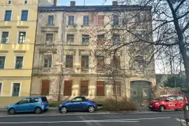 Mehrfamilienhaus mit Baugenehmigung