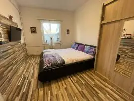 Eladó családi ház Győr