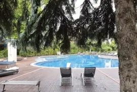 Eladó panorámás penthouse lakás a Római-parton, a Római Terrasse