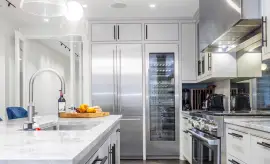 An impressive house with a garden and roof terrace on Battersea Church Road