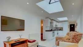 Single-family house for sale in London