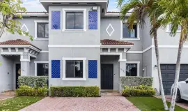 Charming 4-bedroom, 3 full-bath townhouse located in a highly desirable neighborhood!