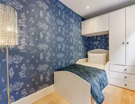 A spacious detached house in the sought-after Westmoreland Triangle, just minutes from the Thames, Victoria and Sloan…