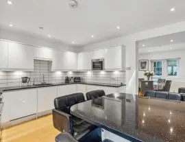 A spacious detached house in the sought-after Westmoreland Triangle, just minutes from the Thames, Victoria and Sloan…