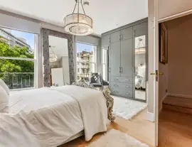 A spacious detached house in the sought-after Westmoreland Triangle, just minutes from the Thames, Victoria and Sloan…