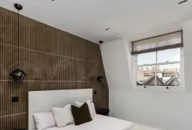 Immaculately renovated five-bedroom Kensington townhouse