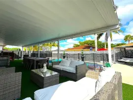 Modernly remodeled 4 bed, 2 bath Pool Home