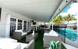 Modernly remodeled 4 bed, 2 bath Pool Home