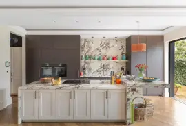 Semi-detached house: for sale in London