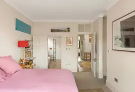 Semi-detached house: for sale in London