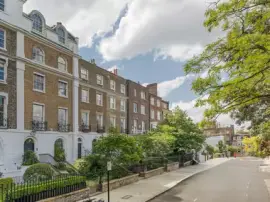 An exceptional first-floor apartment at Campden Hill Square