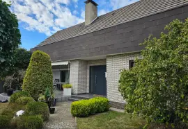 Schönes Einfamilienhaus mit Privatsphäre und Ausbaureserve