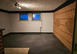 Schönes Einfamilienhaus mit Privatsphäre und Ausbaureserve