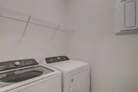 Contemporary 3-Bed Florida Home with STR Potential