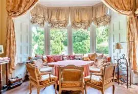 Priest Hill, Old Windsor SL4