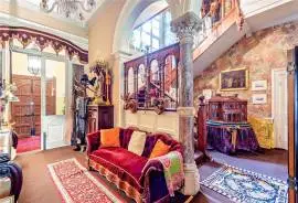 Priest Hill, Old Windsor SL4