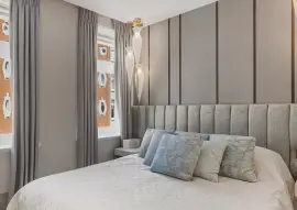 Stylish three-bedroom apartment with balcony in the heart of Knightsbridge