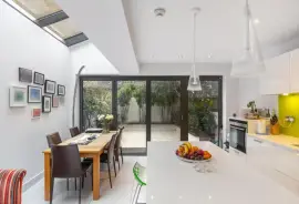 Terraced house: for sale in London