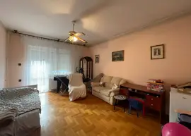 XVII ker. kétszintes családi ház eladó!