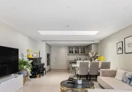 A beautiful modern townhouse in Hampstead Manor
