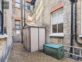 4 Bedroom Ground Floor Flat 
