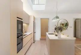 Semi-detached house: for sale in London