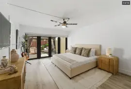 Beautifully remodeled townhouse