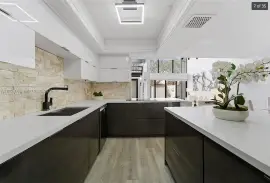 Beautifully remodeled townhouse