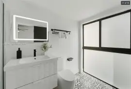 Beautifully remodeled townhouse