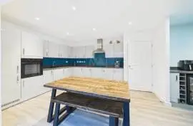 3 Bedroom Detached House