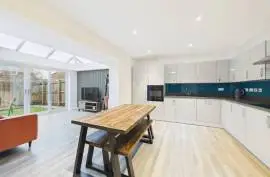 3 Bedroom Detached House