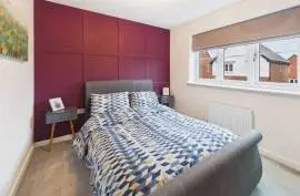 3 Bedroom Detached House