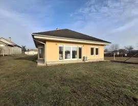 Eladó újszerű állapotú ház - Nyíregyháza