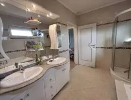 Eladó újszerű állapotú ház - Nyíregyháza