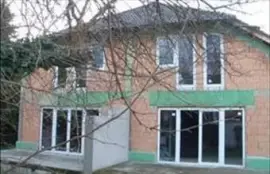 Eladó ház Kápolnásnyék