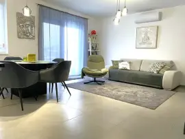 Eladó ikerház, Erdőkertes, Kilencholdas