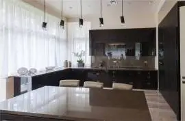 5 bds 6 ba 10548 sqft- House for sale