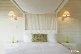 From the crystal chandeliers to the finest furniture