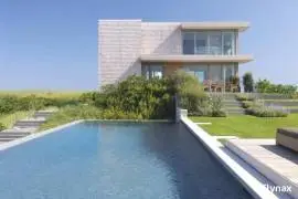 The Ultra Modern Dune Road Residence