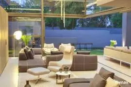 Luxury Hollywood Residence