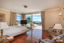 Luxury 14th floor  Apartment