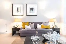 39 Willow Rd, Wellesley