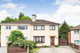 4 bed semi-detached house for sale