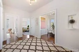 1150 Dolores St APT 4 San Francisco, CA, 94110