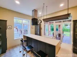 5 bds 4 ba 3896 sqft- House for sale