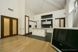 5 bds 6 ba 11290 sqft- House for